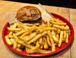 Hellim Burger